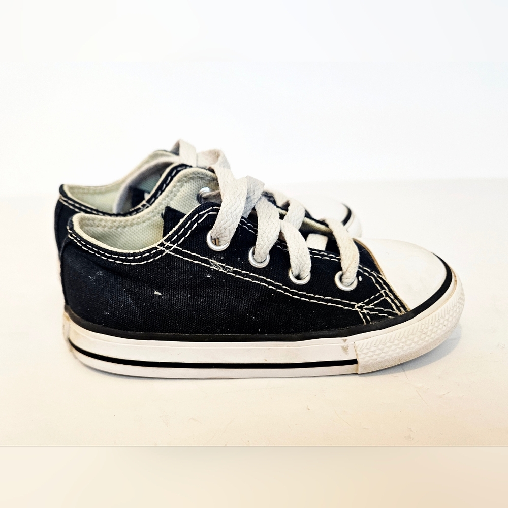 Preloved Black Converse Chuck Taylor All Star Low-Top Sneakers | Toddler Infant